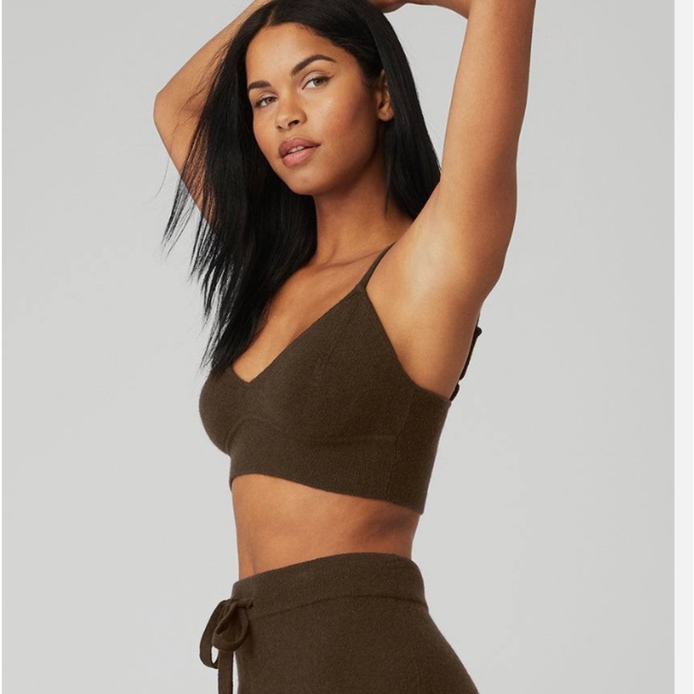 ALO yoga Cashmere Jet set bra espresso (brown) extra small NWT
